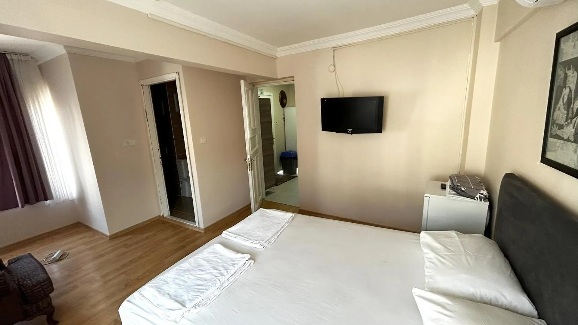 Meydan Pansiyon Uskudar Hotel Istanbul Turkey